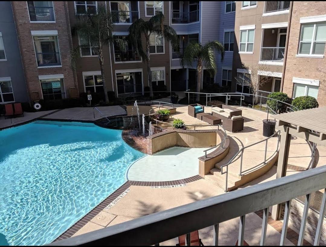 Welcome To The Suite Spot Luxury 1Bedroom Mid-Rise In Suger Land ฮูสตัน ภายนอก รูปภาพ