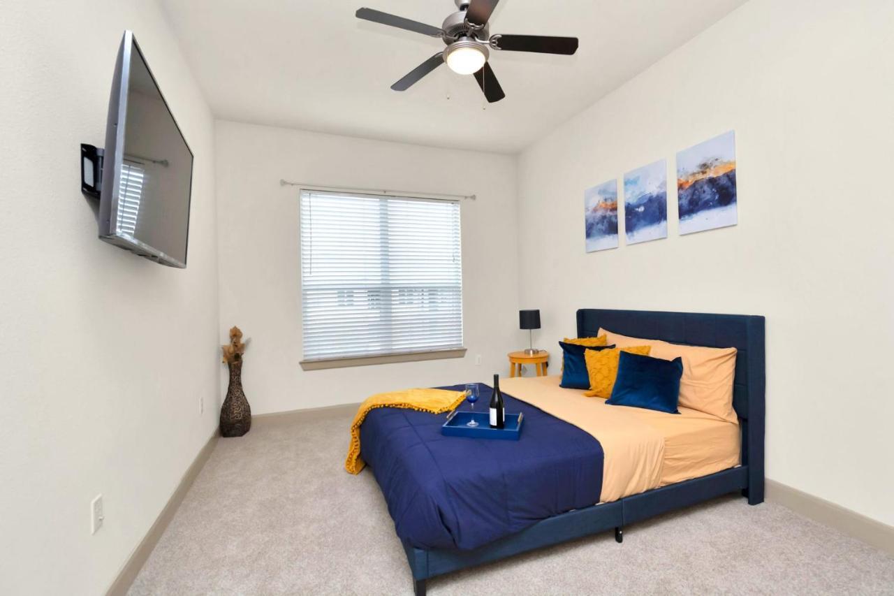 Welcome To The Suite Spot Luxury 1Bedroom Mid-Rise In Suger Land ฮูสตัน ภายนอก รูปภาพ