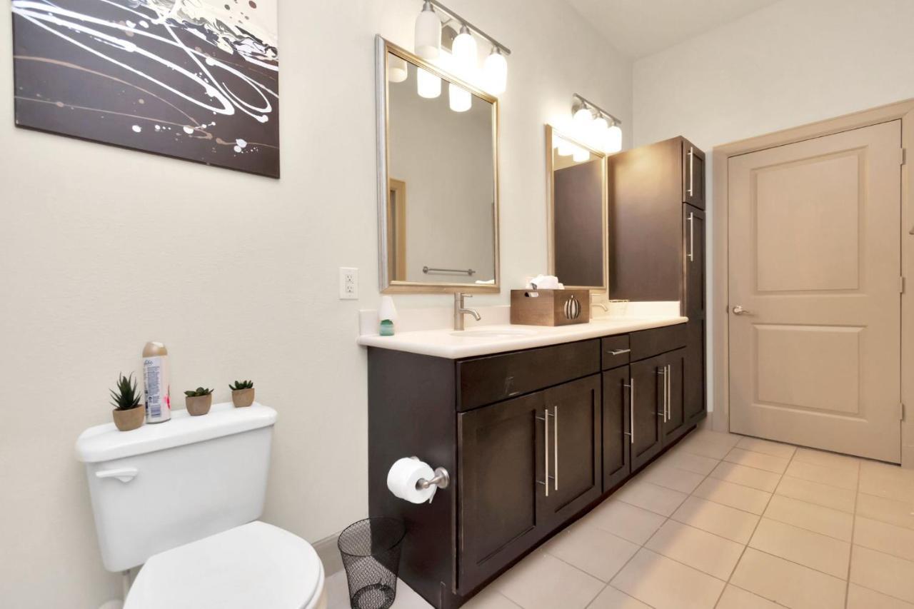 Welcome To The Suite Spot Luxury 1Bedroom Mid-Rise In Suger Land ฮูสตัน ภายนอก รูปภาพ